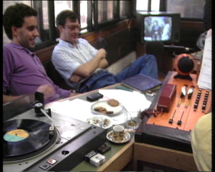 Atribuição de frequências da Rádio