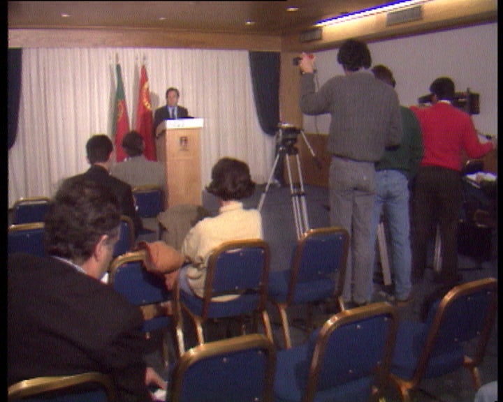 Ajuda aos desempregados