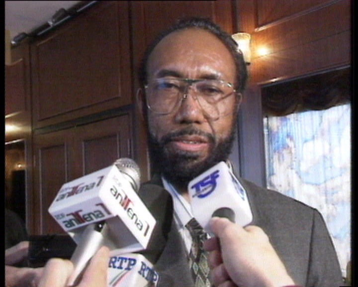 Encontro de Durão Barroso com timorenses pro Indonésia