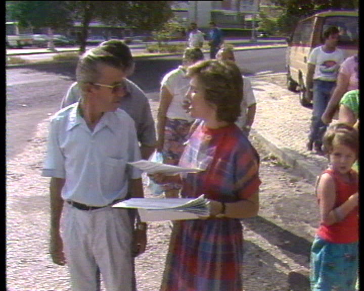 Distribuição do manifesto do POUS