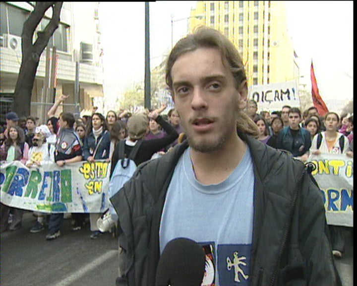 Alunos contra a Reforma Curricular