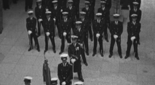 Juramento de bandeira na Escola Naval