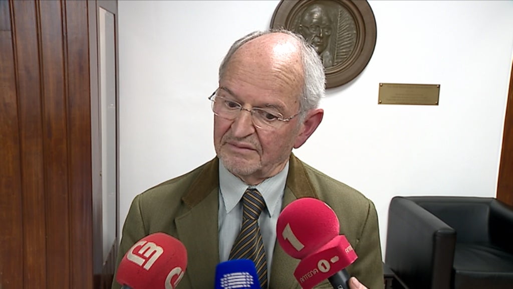 Adalberto Campos Fernandes visita o Hospital de Santa Cruz