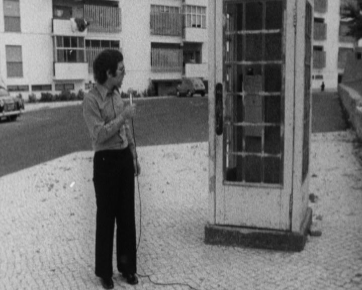 Cabine telefónica nos Olivais