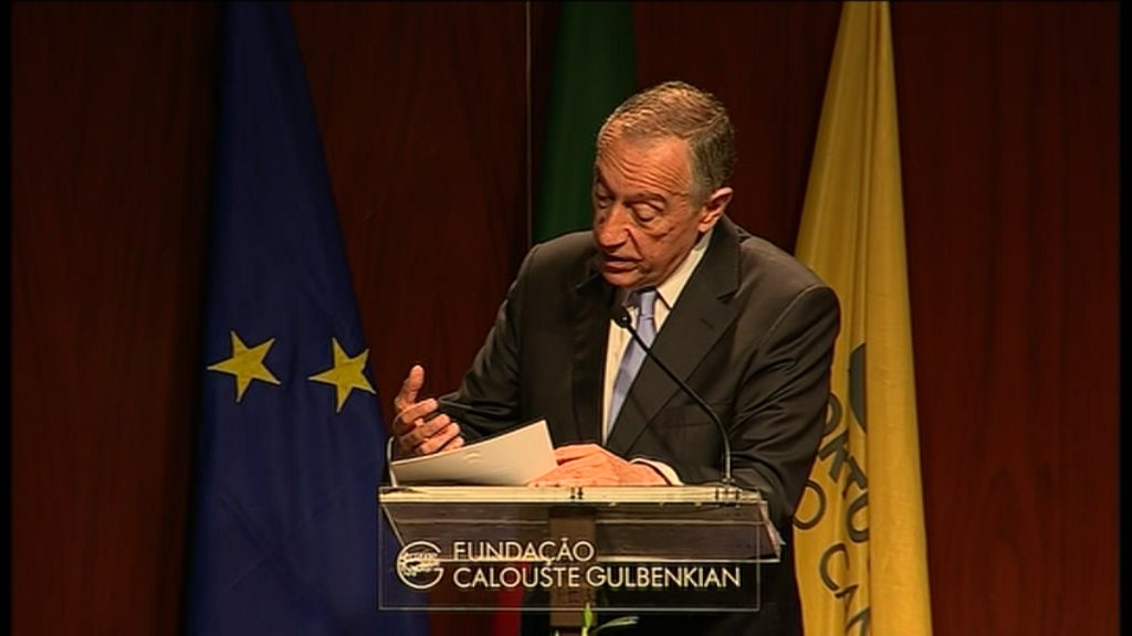 Condecoração à Liga Portuguesa Contra o Cancro