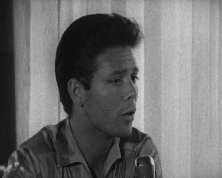 Entrevista a Cliff Richard e ao grupo de música The Shadows