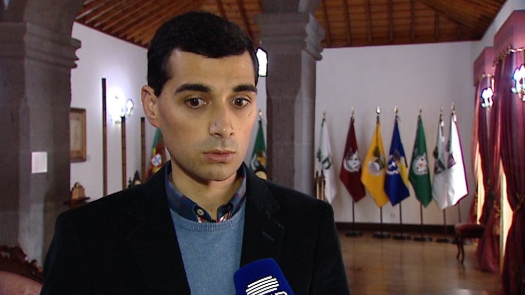 Minibus na Ilha Terceira