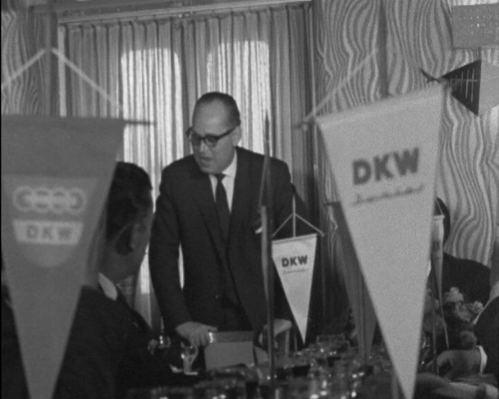 Apresentação do novo automóvel DKW Júnior