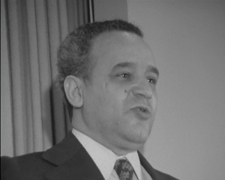 Conferência de José Veiga Simão sobre a educação em Portugal