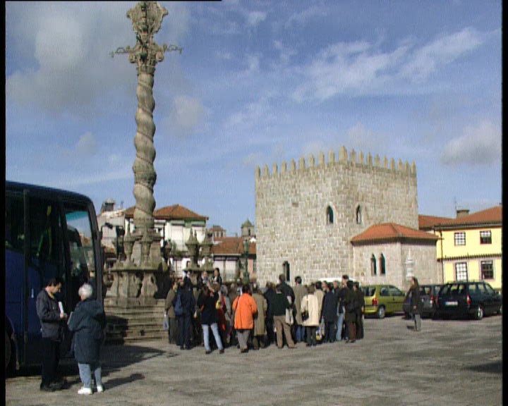 Mário Cláudio guia participantes por descoberta literária do Porto
