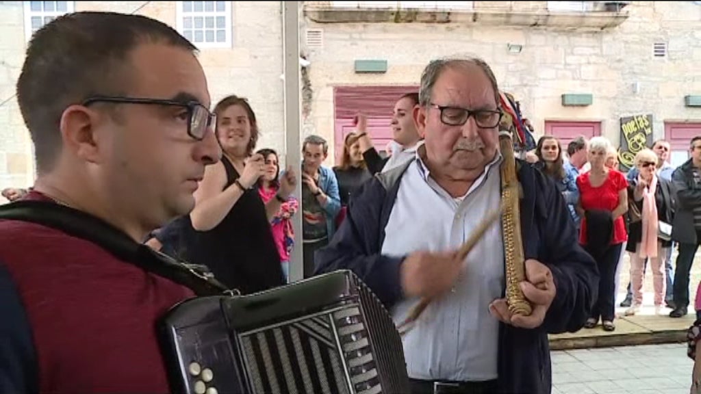 Encontro de dançarinos do Vira