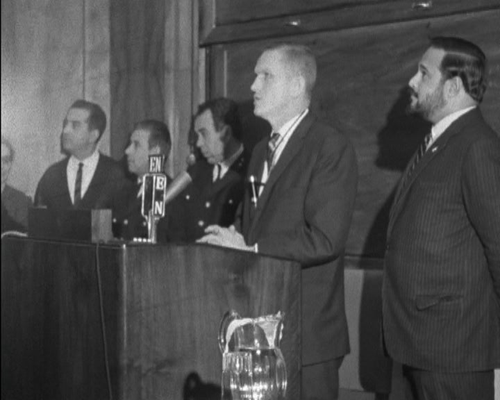 Astronauta Frank Borman no LNEC