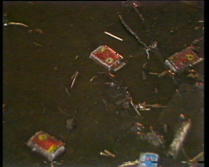 Explosão de um contentor com material explosivo