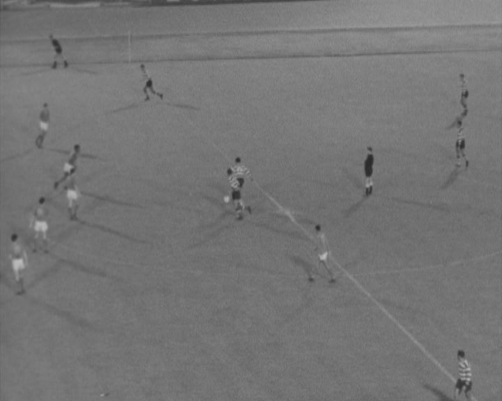 Futebol: Sporting vs Oriental