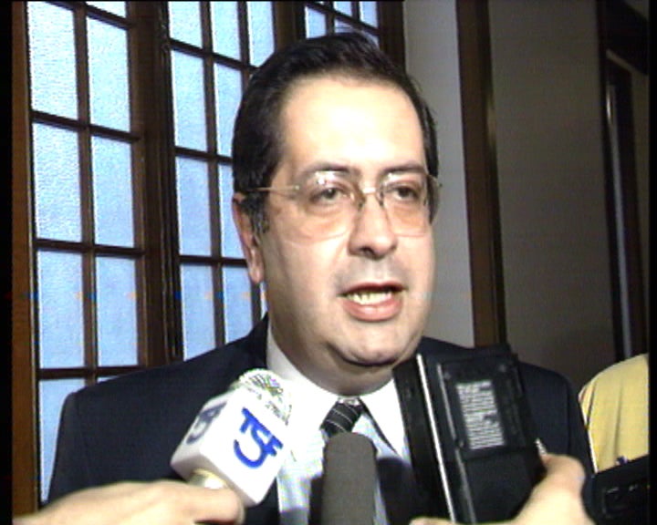 Défice democrático na Madeira I