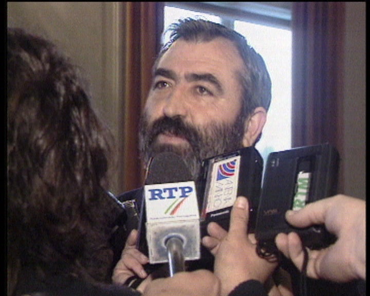 Ciganos permanecem em Famalicão