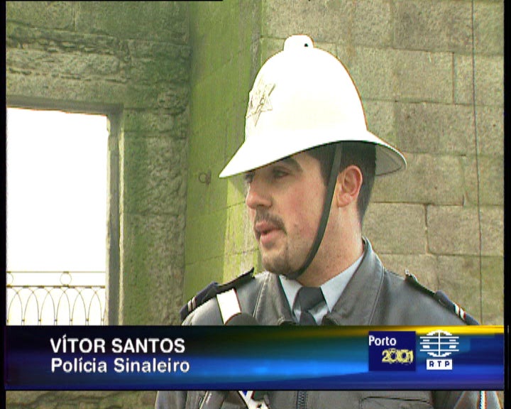 Polícias sinaleiros de volta às ruas da cidade do Porto