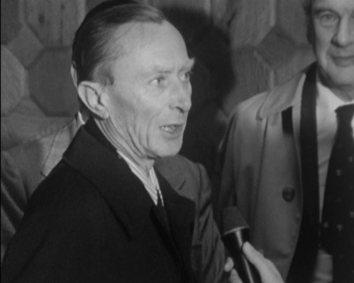 Chegada de Yves Le Portz a Lisboa