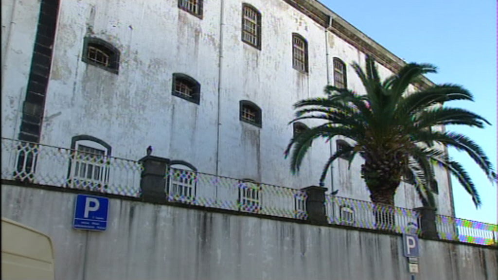 Protocolo para construção de prisão em Ponta Delgada