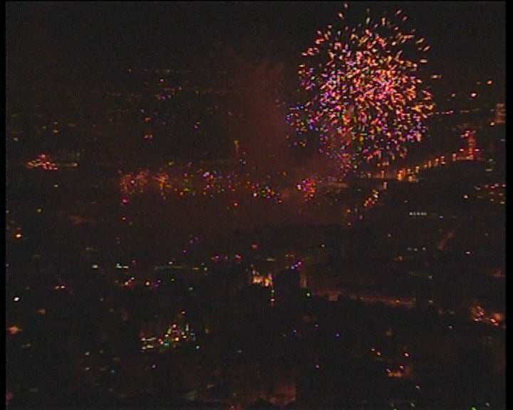 Fogo de artifício japonês na Ponte Dom Luis