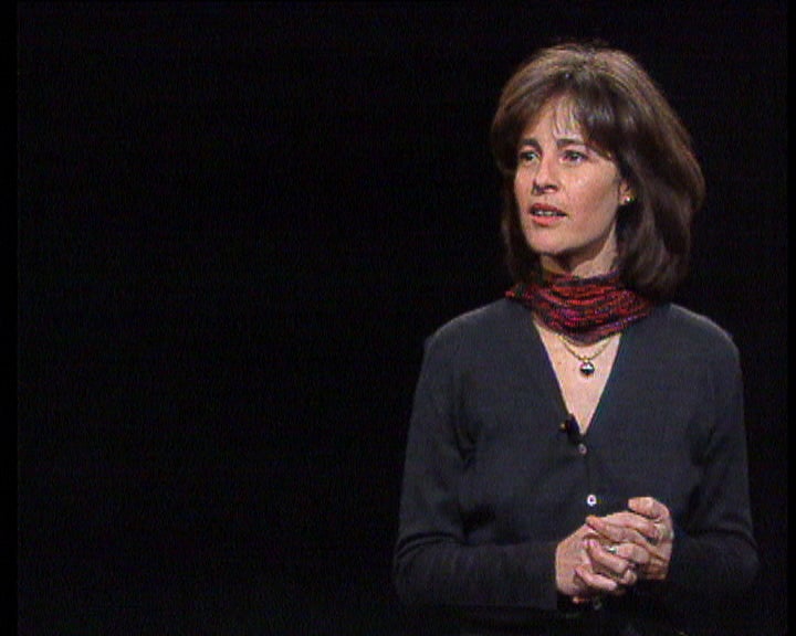 Natália Luíza declama poema