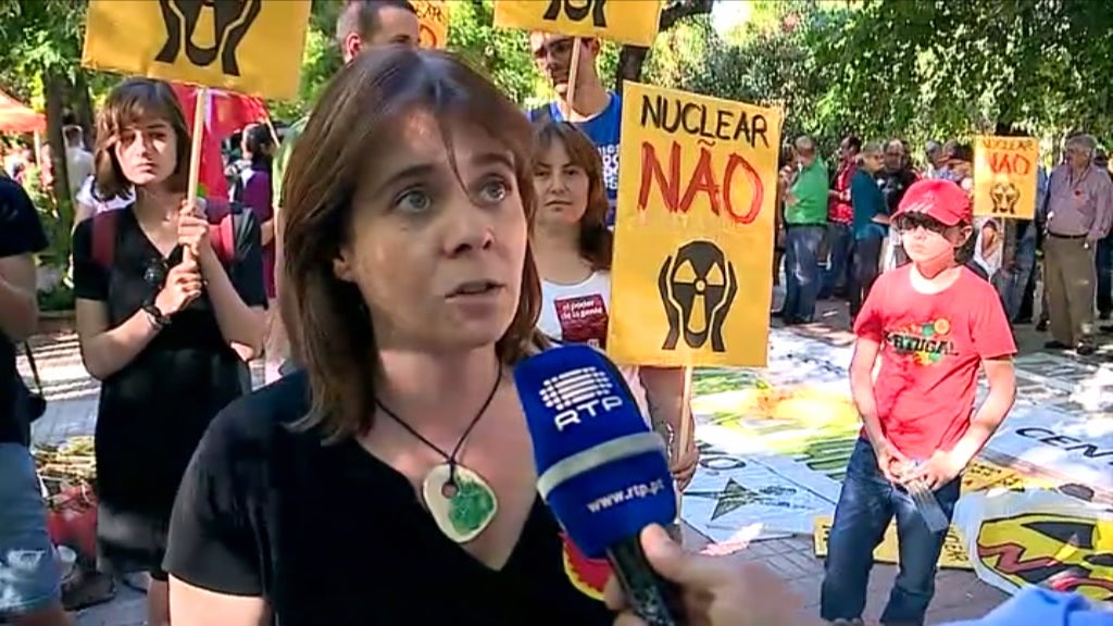 Manifestação contra a central nuclear de Almaraz