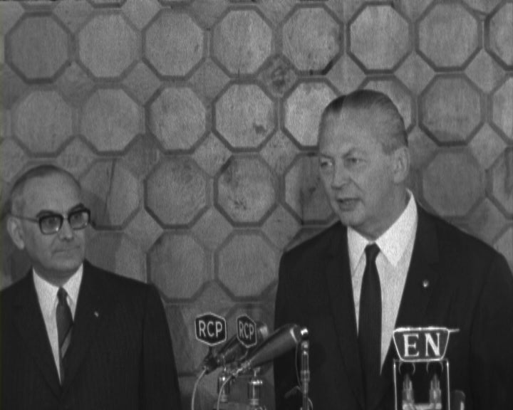 Partida de Kurt Georg Kiesinger para Alemanha