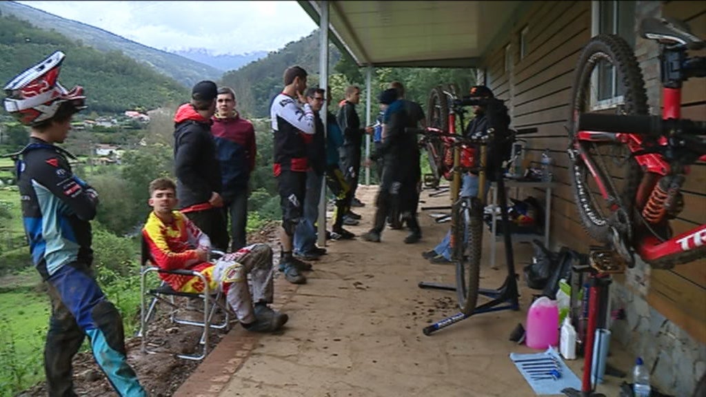 Estágio de BTT na Serra da Lousã