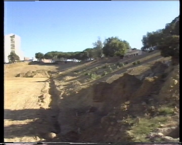 Futebol: campos pelados