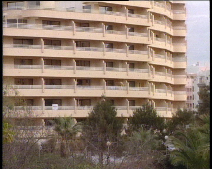 Portugueses rumam ao algarve para mini-férias de Carnaval