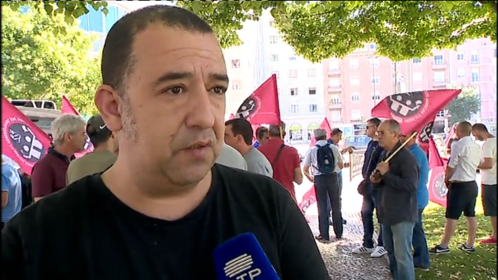 Greve dos trabalhadores da EMEF