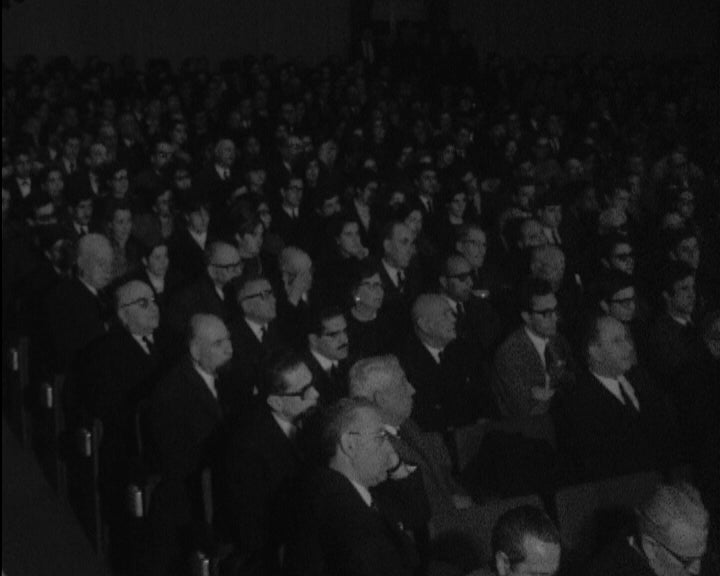 Colóquio de política internacional em Coimbra