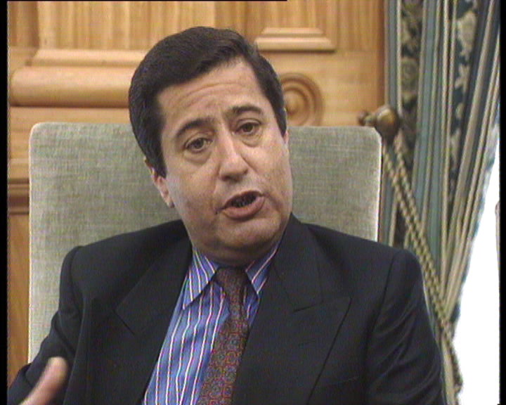 Ferreira do Amaral justifica aumento da portagem