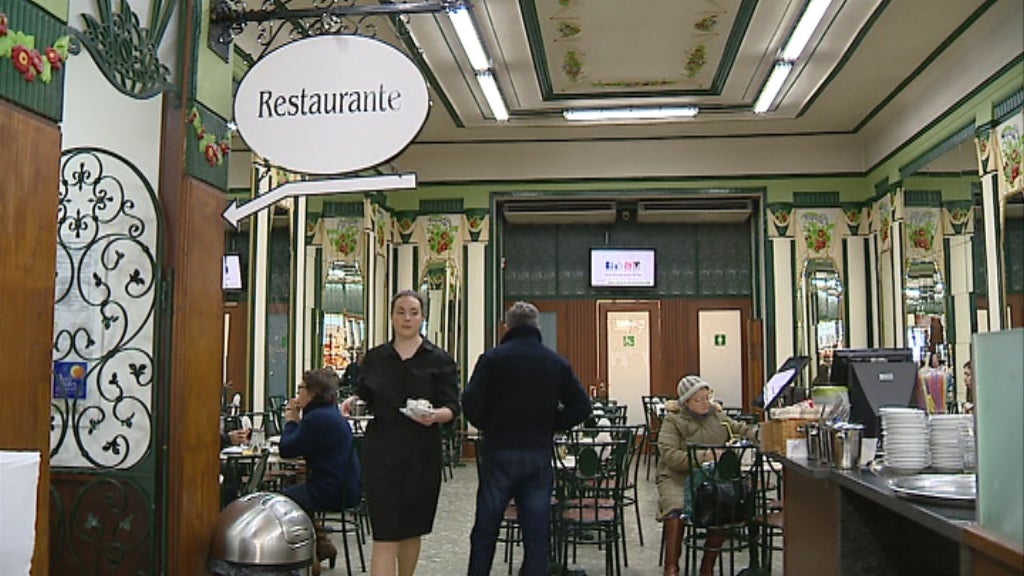 Governo desce IVA da restauração