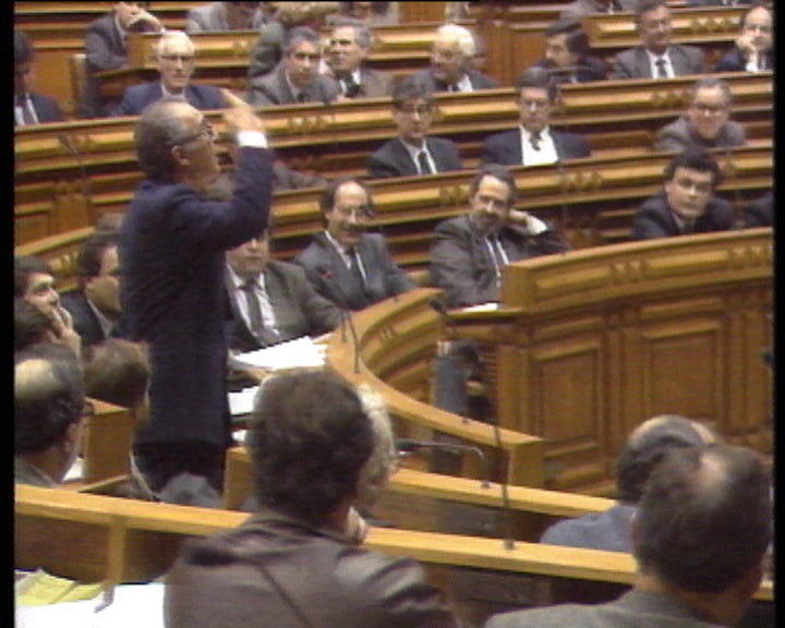 Debate na Assembleia sobre próximos candidatos presidenciais