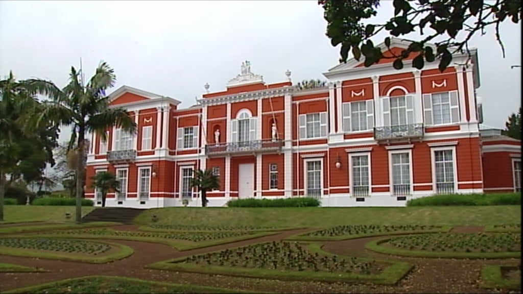 Edifícios públicos abertos no Dia dos Açores