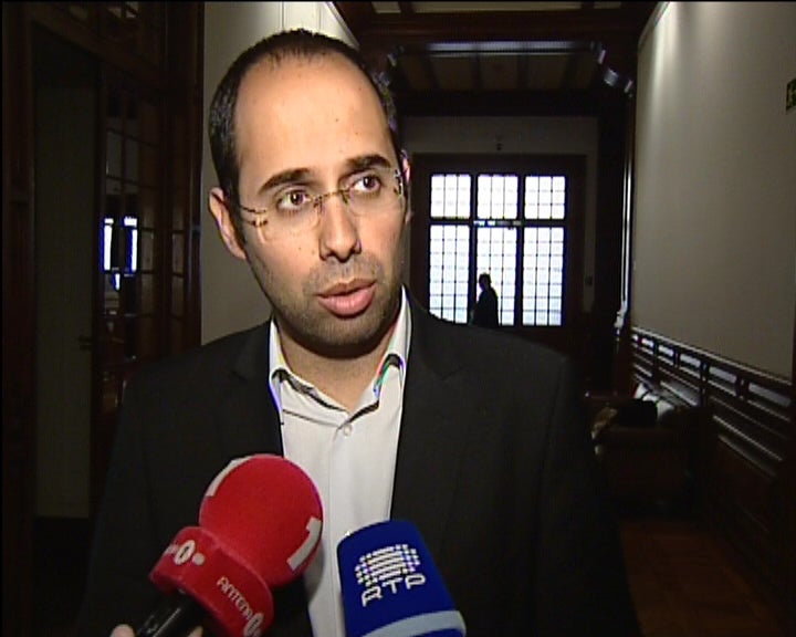 Reação dos partidos aos dados do INE