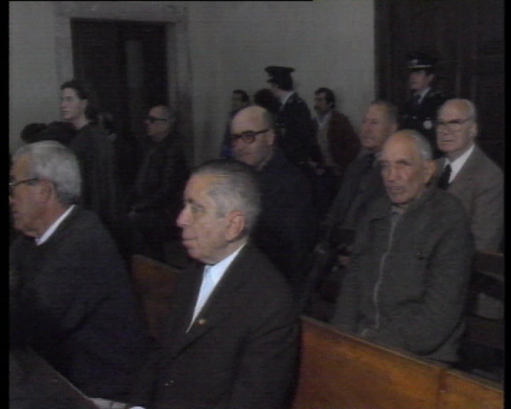 Julgamento de burlões