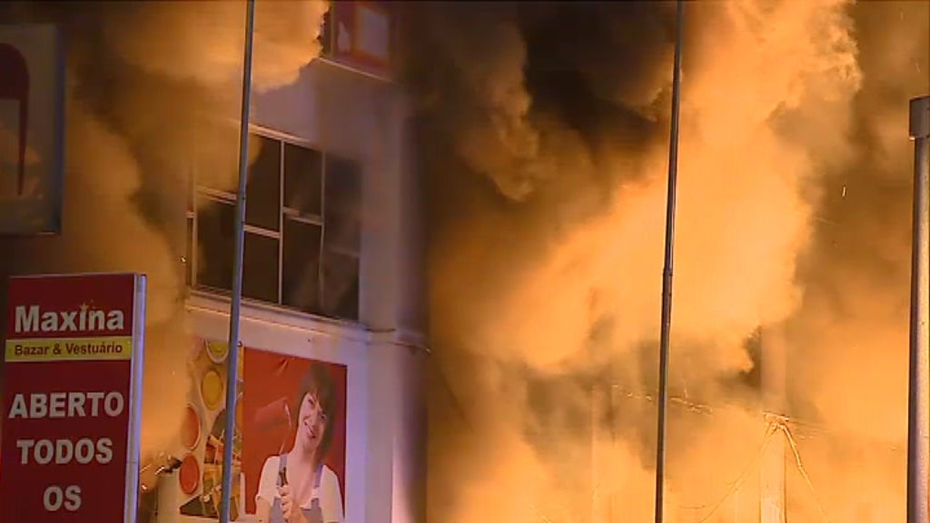 Incêndio em armazém chinês