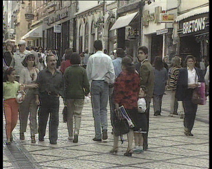 Protestos contra horário dos hipermercados