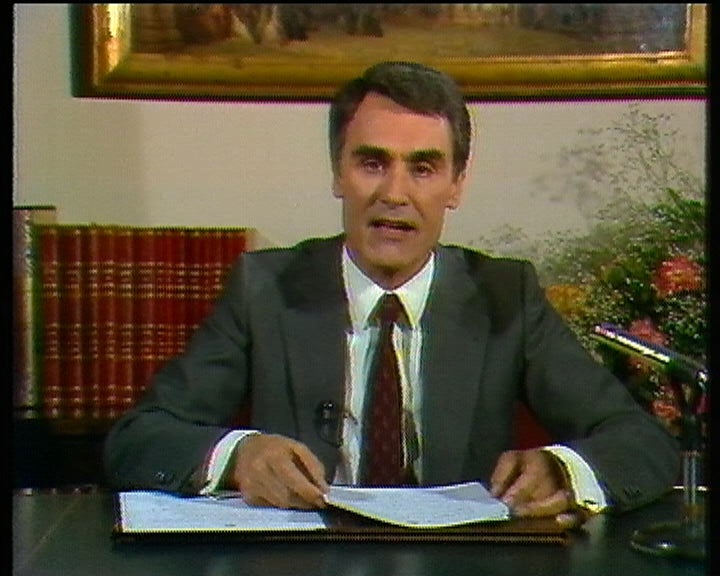 Comunicações do PM de Portugal e do Governador de Macau