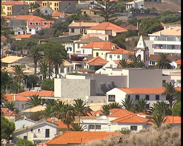 Homem detido por atentado à segurança