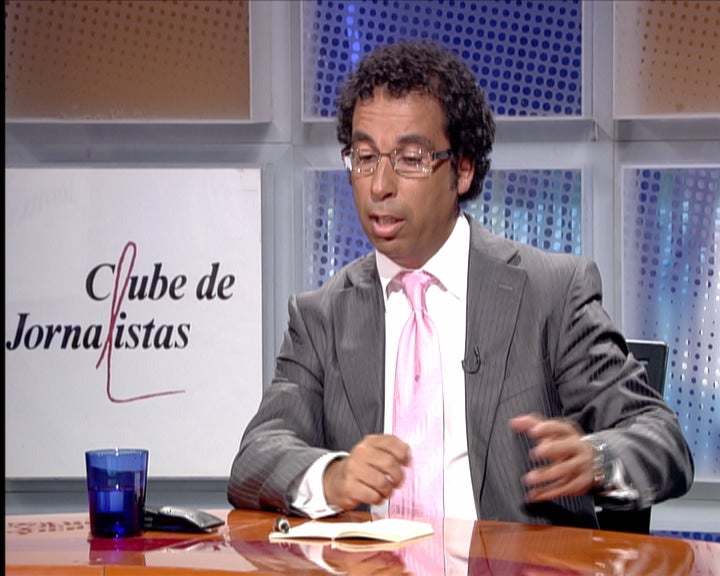 Os jornais desportivos fintam os leitores?