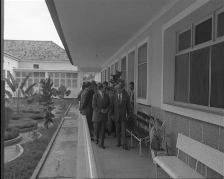 Visita de António Soares Carneiro a Cabinda