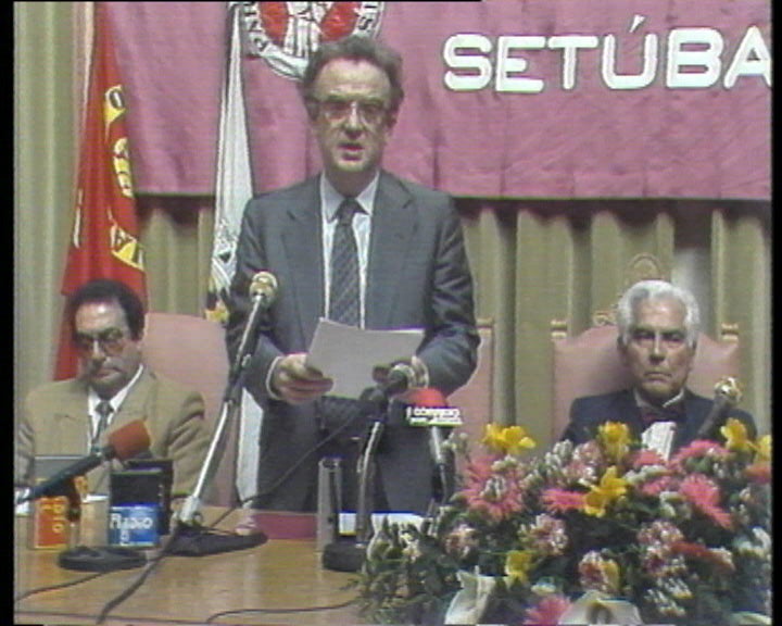 Jorge Sampaio critica o governo