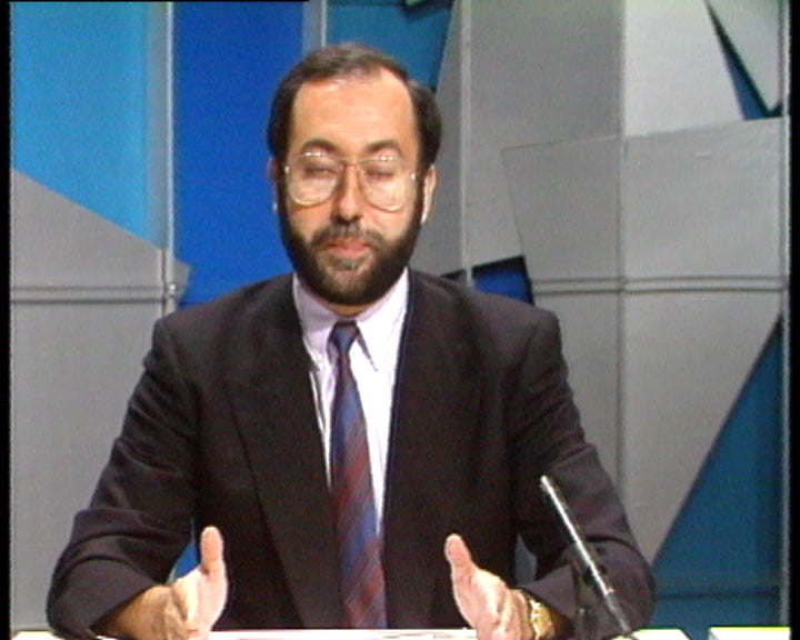 Comentário de António Perez Metelo