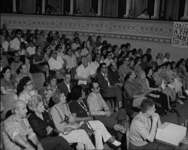 Comício de esclarecimento do Movimento Nacional Pró-Divórcio