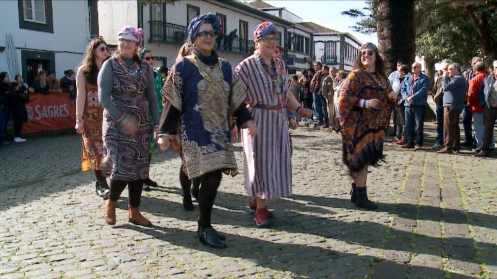 Desfile de Carnaval na Ilha Graciosa