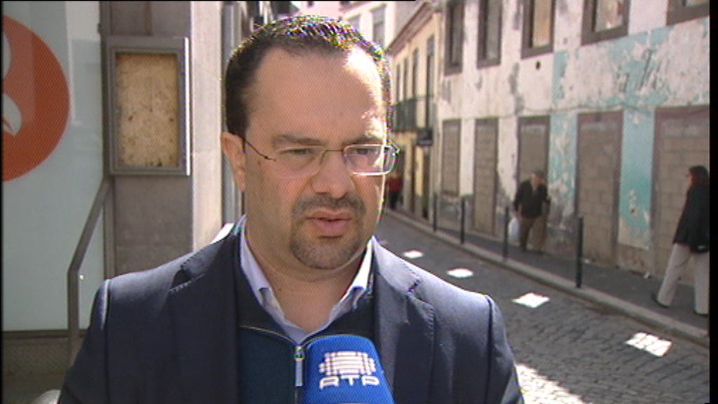 Reações à intensão do Governo em limitar progressões na carreira