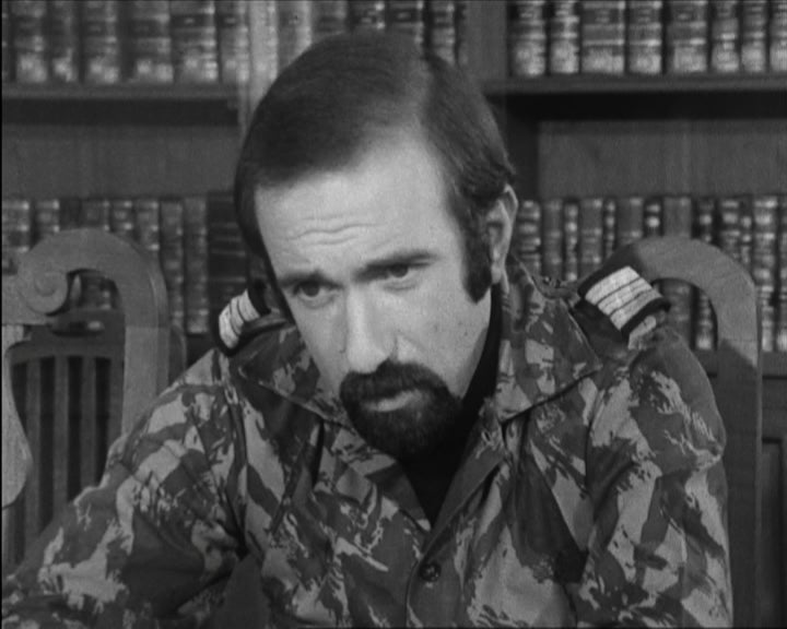 Reabertura do Depósito Geral de Material de Guerra em Beirolas